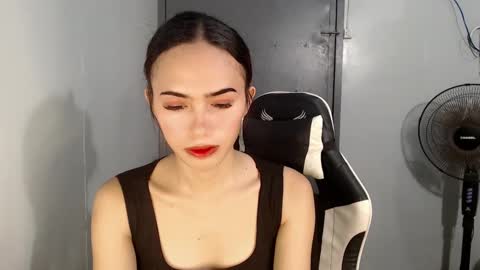 YELLA online show from December 23, 11:14 am