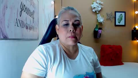 eva_love49 online show from December 4, 12:51 pm