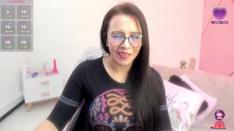 Eva  online show from March 4, 2:56 pm