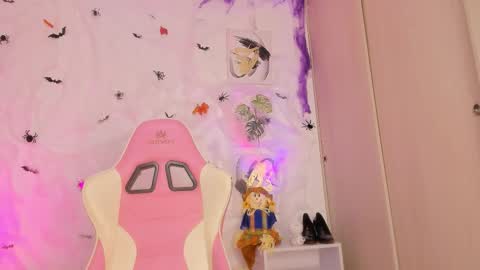 eva_rosse7 online show from October 13, 6:05 am