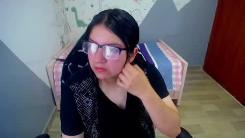 eva_smit_t online show from December 14, 2:50 am