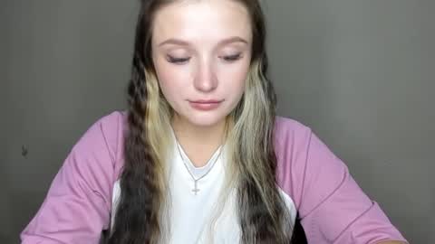 Eva online show from November 3, 8:24 pm