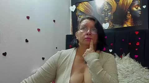 Eva online show from June 2, 12:39 pm