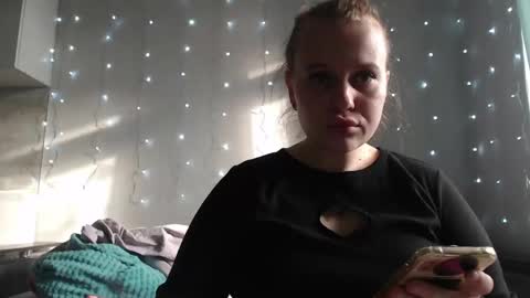 EvaBounty online show from December 6, 11:11 am