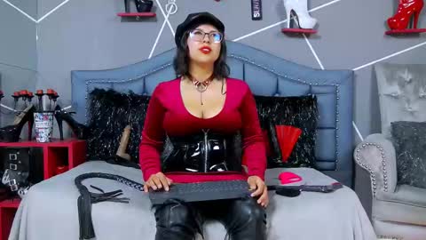 Snapshot of evangeline_17 chatting on March 1, 12:28 am Miss Evangeline    online show from March 1, 12:28 am