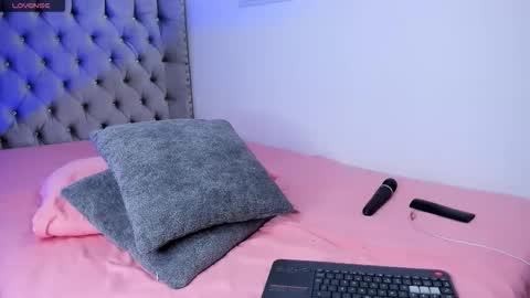 Eva Olimpo online show from January 19, 1:57 am