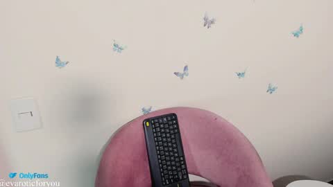 Eva online show from April 18, 11:48 pm