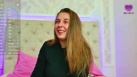 evasinclairr online show from April 15, 4:24 am