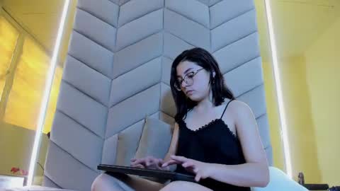 Eve Aura online show from June 30, 8:52 pm