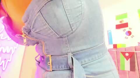 evelin__thompsson online show from June 29, 3:24 am