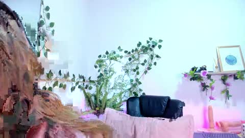 evelyn_miller___ online show from April 9, 2:33 pm