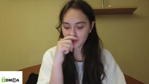 evi_woow online show from July 17, 1:43 am