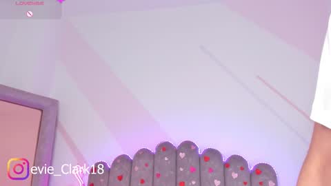 My name is Evie  nice to meet you  really get to know me better private is open  online show from February 16, 9:14 pm