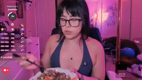 Evie Luna online show from July 1, 3:17 am