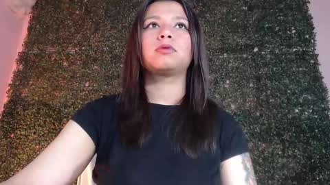 Im Evy online show from March 3, 5:19 pm