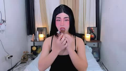 expensive_elise online show from June 23, 11:19 am