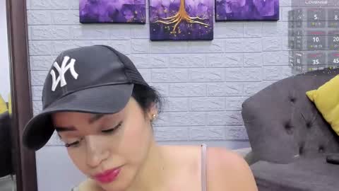      online show from November 8, 8:03 pm