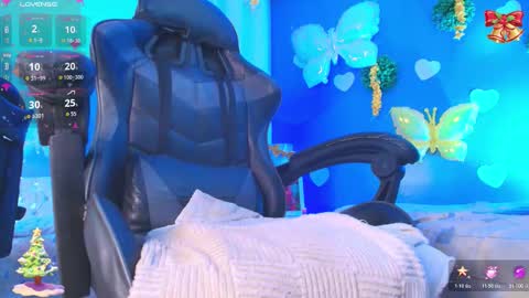 eylend_lisboa_ online show from November 27, 3:04 pm