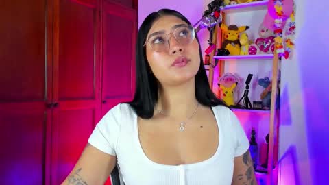 Emily online show from November 6, 8:59 pm