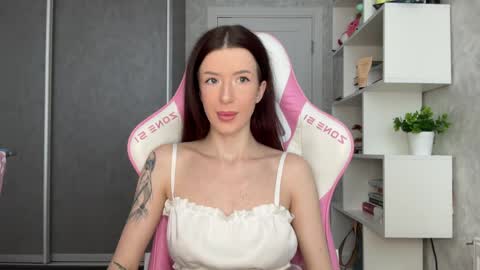 Bloom  online show from April 4, 9:41 am