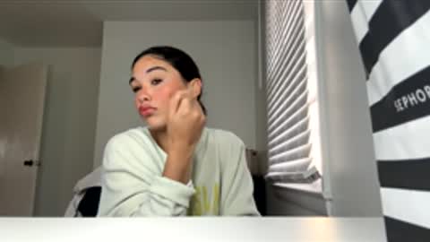 fairykatie online show from December 16, 9:42 pm