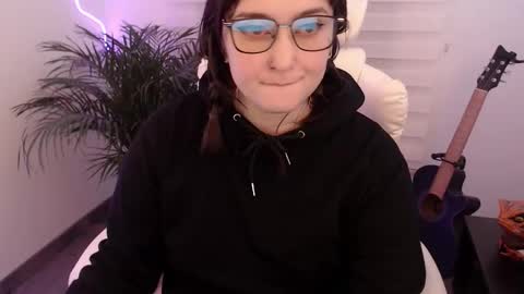 OF fallenag 1 online show from December 15, 11:54 pm