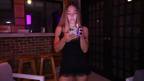 Carmina online show from April 10, 6:36 pm