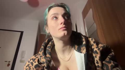 Gattino online show from December 14, 10:48 pm