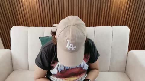 Feelena online show from February 13, 4:41 pm