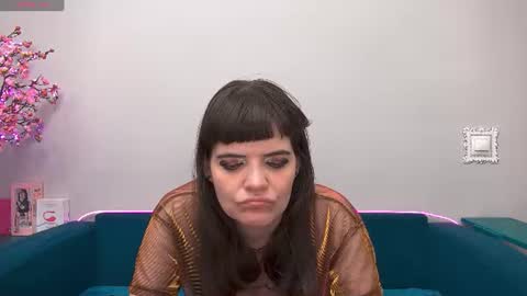 Laura online show from July 5, 5:13 am