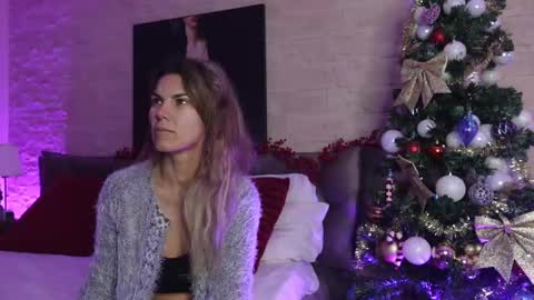 FeliciaKrige online show from January 6, 8:45 pm