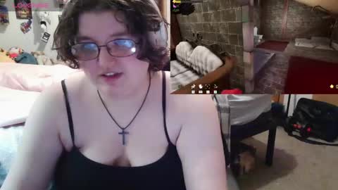 femcelsam online show from May 19, 7:59 am