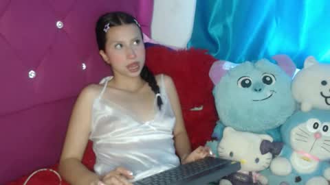 Snapshot of fenixxx1604 chatting on October 20, 9:18 pm Fenixxx online show from October 20, 9:18 pm