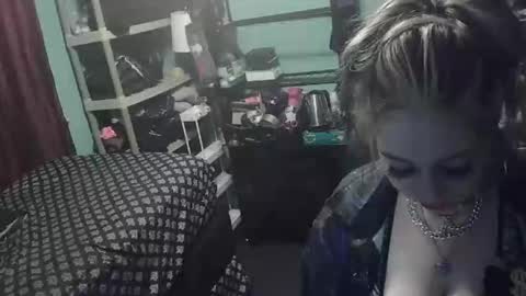 fexterra online show from March 13, 2:24 am