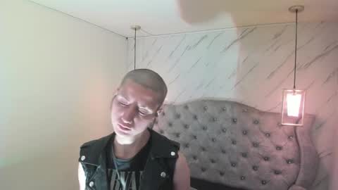   online show from March 19, 12:09 pm