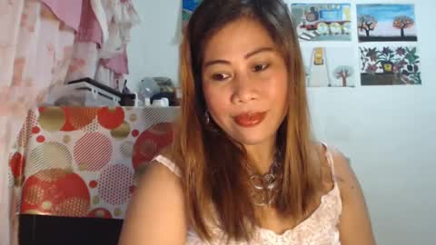 Snapshot of filipina_beauty69 chatting on February 20, 1:40 pm filipina beauty. online show from February 20, 1:40 pm