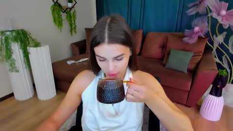 Amanda online show from October 12, 10:06 am