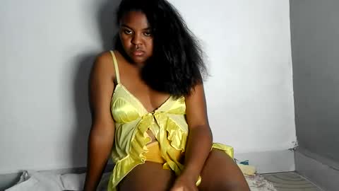 fiona_00 online show from May 8, 4:43 pm