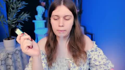 fiora online show from March 20, 7:02 am