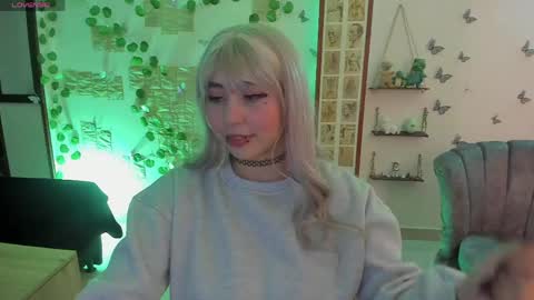     online show from April 6, 3:06 am