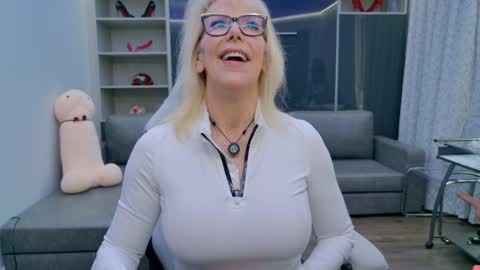 Bianca online show from February 17, 6:51 pm