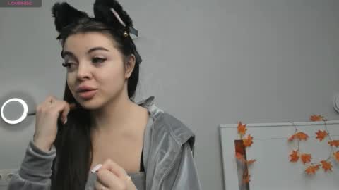 Doloras online show from December 1, 6:17 am