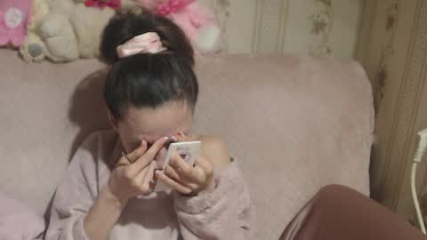 say meow and send tip  online show from March 29, 6:51 pm