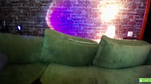 FlowerOfFreedom online show from December 18, 4:50 am