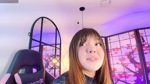  FLUFFY BUBBLE  online show from March 18, 4:17 am