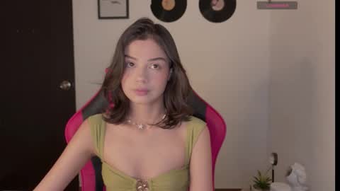 forbidden candy  online show from February 25, 12:53 am