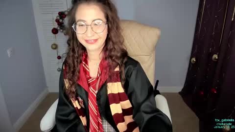 Jasmine Im back online show from January 13, 6:05 pm