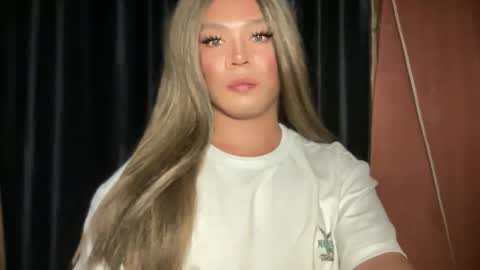 KITTY online show from February 8, 1:26 pm