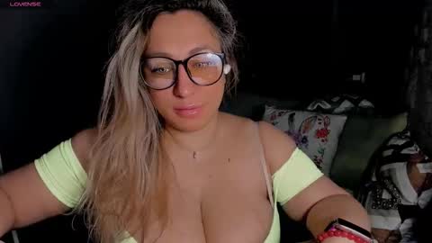 Kris online show from March 19, 2:05 am