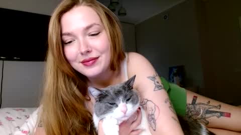 Cindy online show from May 2, 9:40 pm